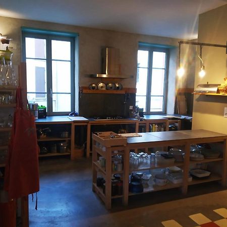 La Maison Rouge - Backpacker Hostel Saint-Etienne  Bagian luar foto