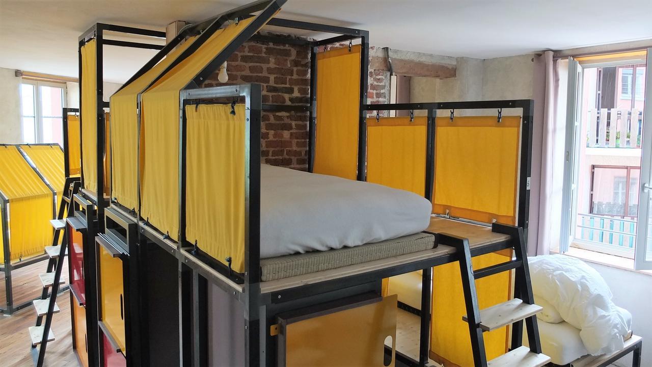 La Maison Rouge - Backpacker Hostel Saint-Etienne  Bagian luar foto